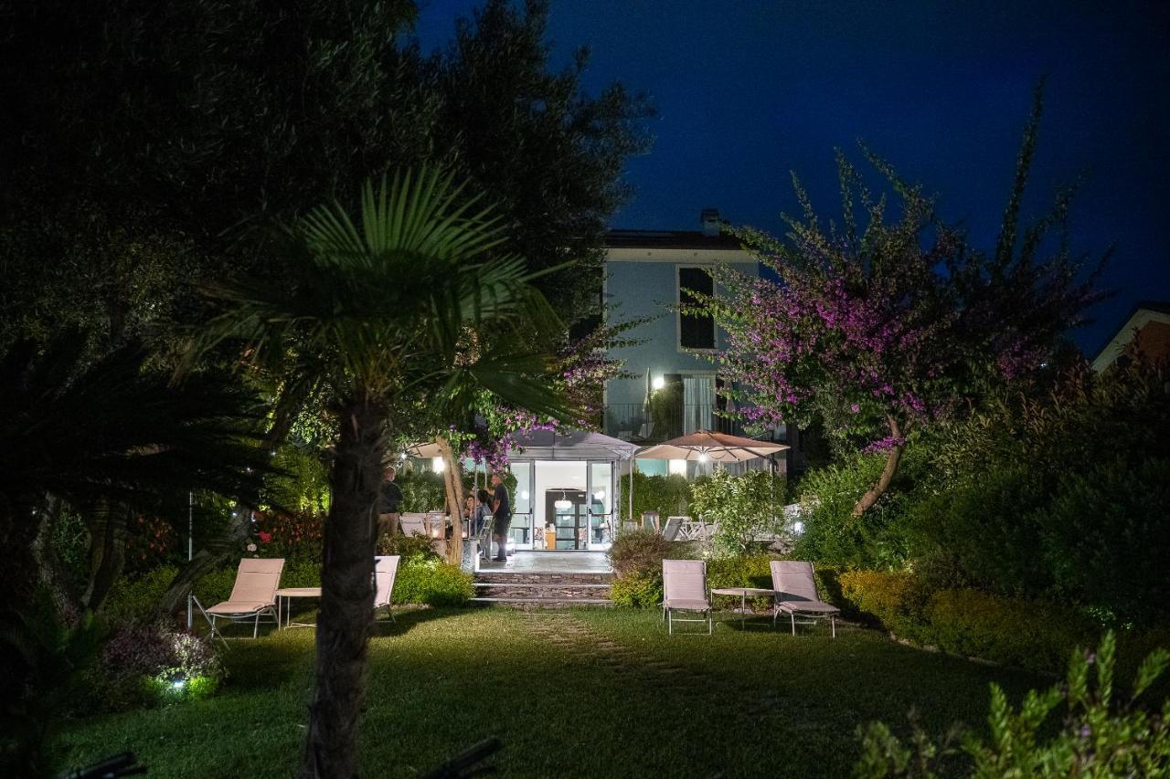 Blu Hotel Lavagna Buitenkant foto