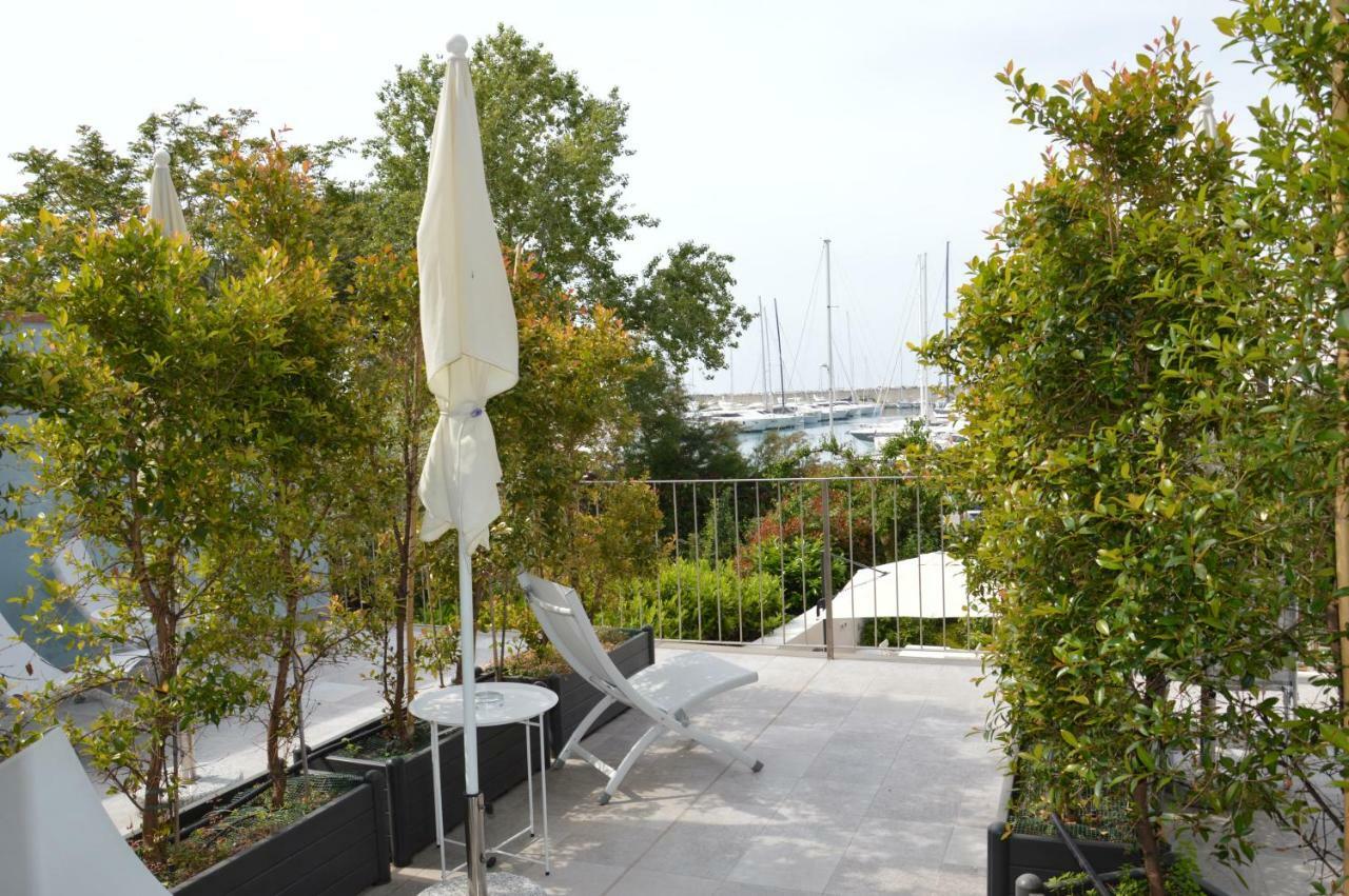 Blu Hotel Lavagna Buitenkant foto